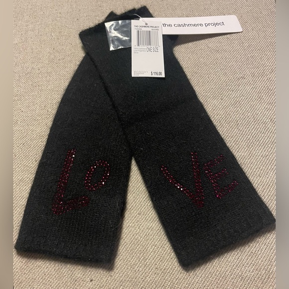 NWT The Cashmere Project Black LOVE Rhinestone Cashmere Fingerless Gloves - Picture 4 of 9
